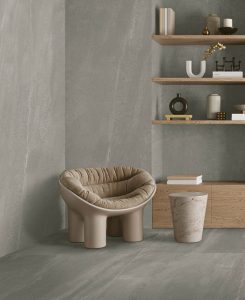 Modern,Gray,Livingroom,With,Shelves,In,Niche,And,Armchair,Background.